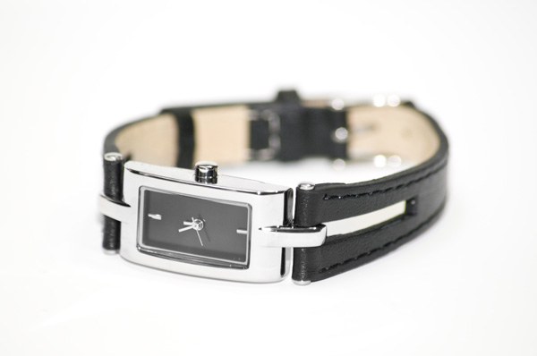 53918fdcbdefff924096434a_acc-strap.jpg