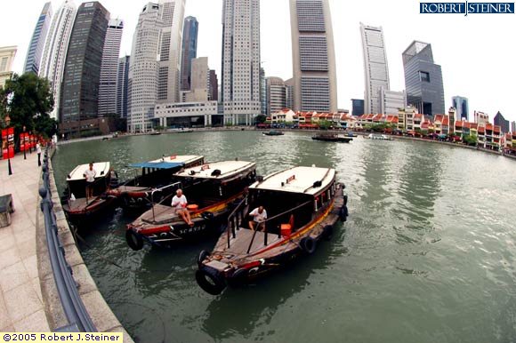 Bumboat - Rides along Singapore urban jungle.